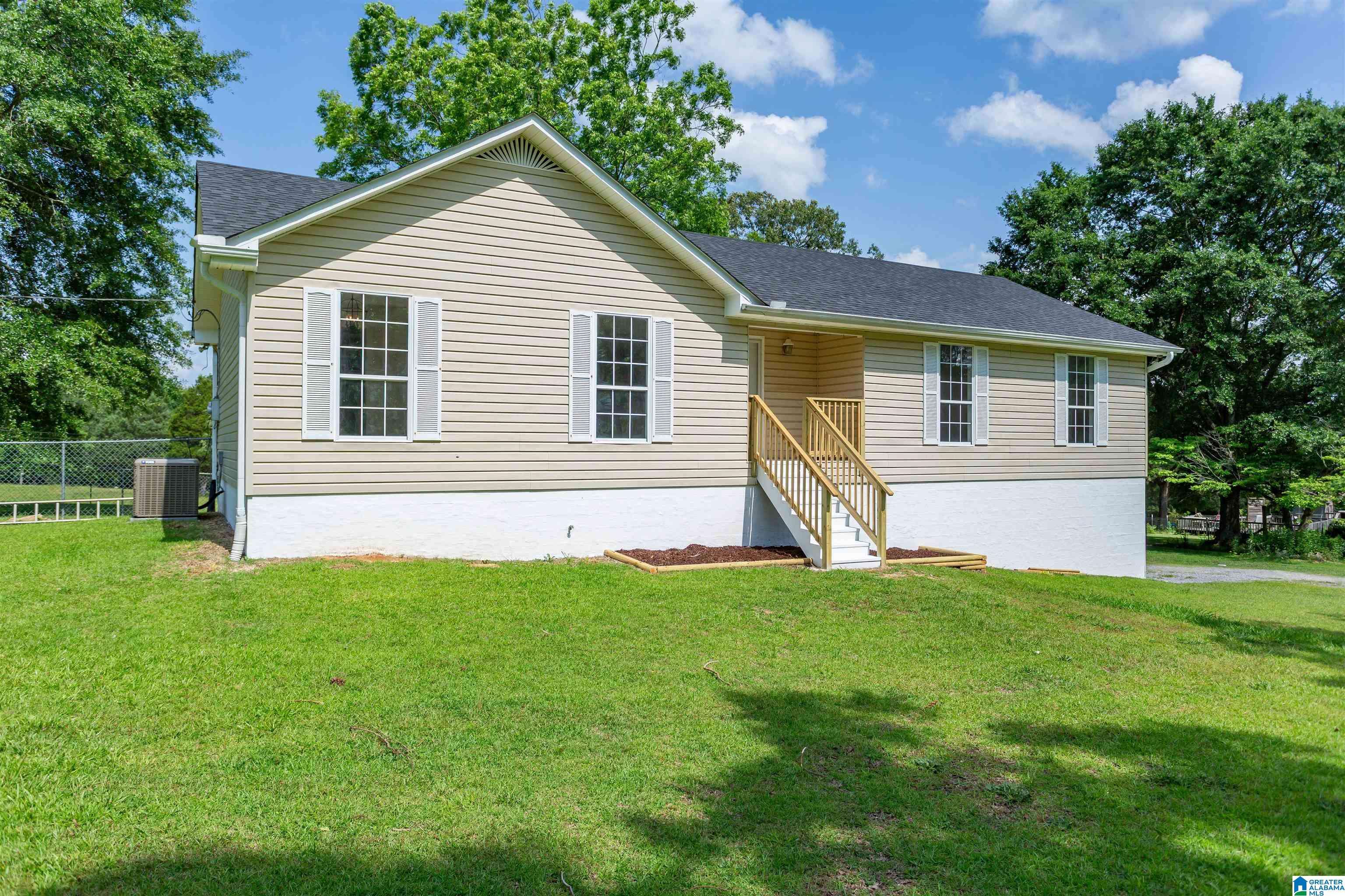220 OLD HILL ROAD, Warrior, AL 35180