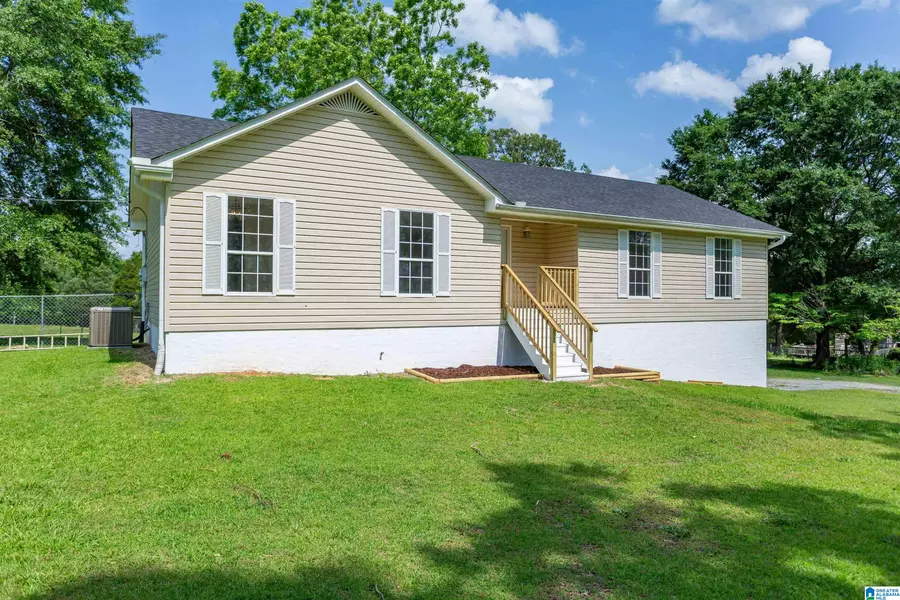 220 OLD HILL ROAD, Warrior, AL 35180
