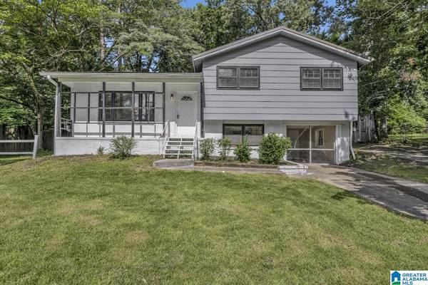 1332 4TH WAY NW, Center Point, AL 35215