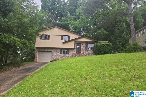 4018 SAINT JOHN WAY NW, Pinson, AL 35215