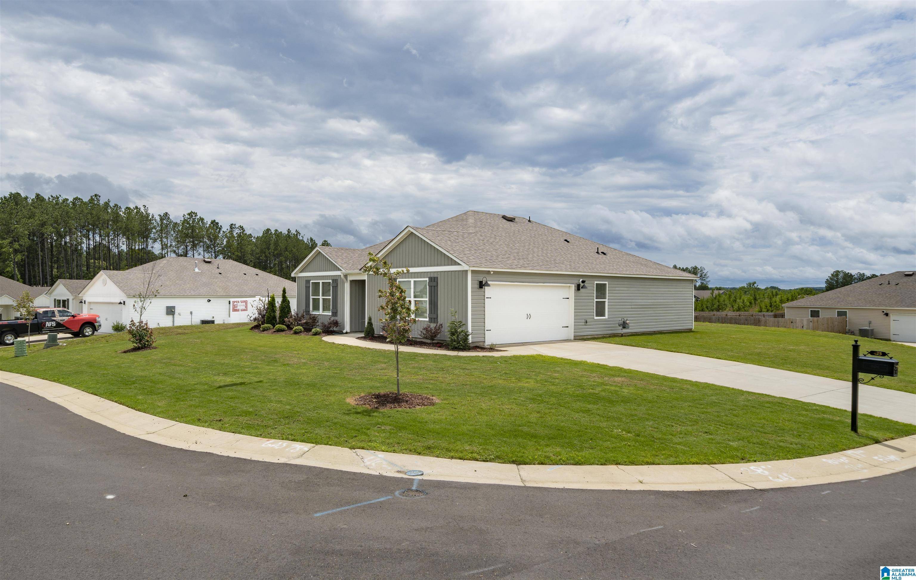 425 STAGE COACH BOULEVARD, Kimberly, AL 35091