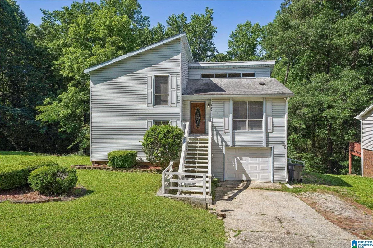 Hueytown, AL 35023,1056 CARDINAL CIRCLE