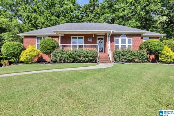 8438 WARWICK DRIVE, Morris, AL 35116