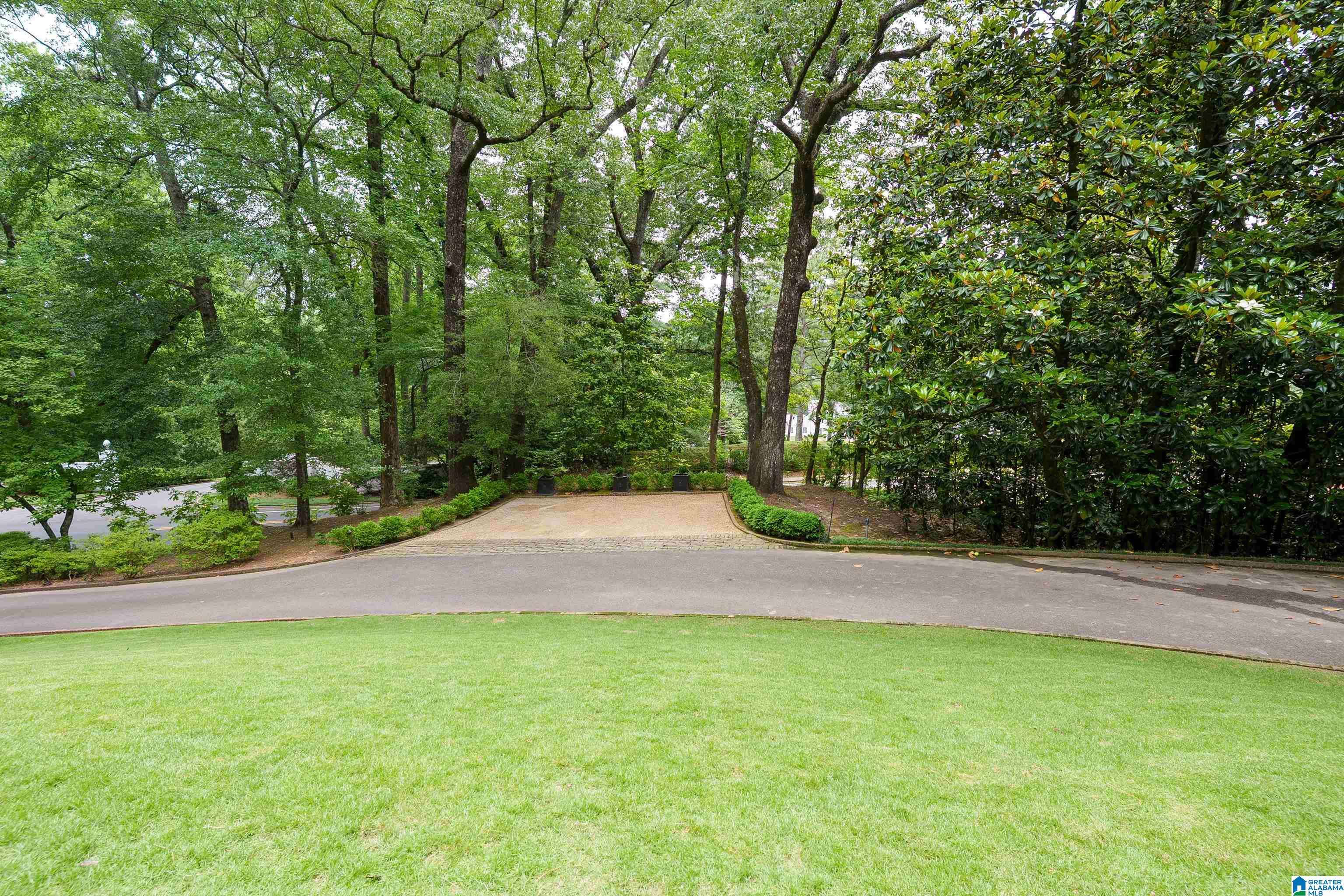 Mountain Brook, AL 35213,28 BEECHWOOD ROAD