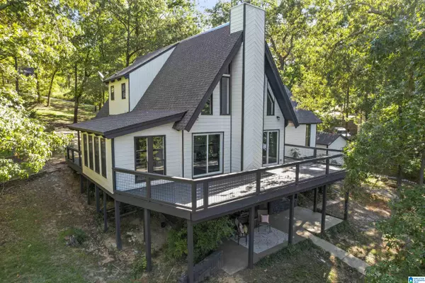 Talladega, AL 35160,560 WATER OAK LANE