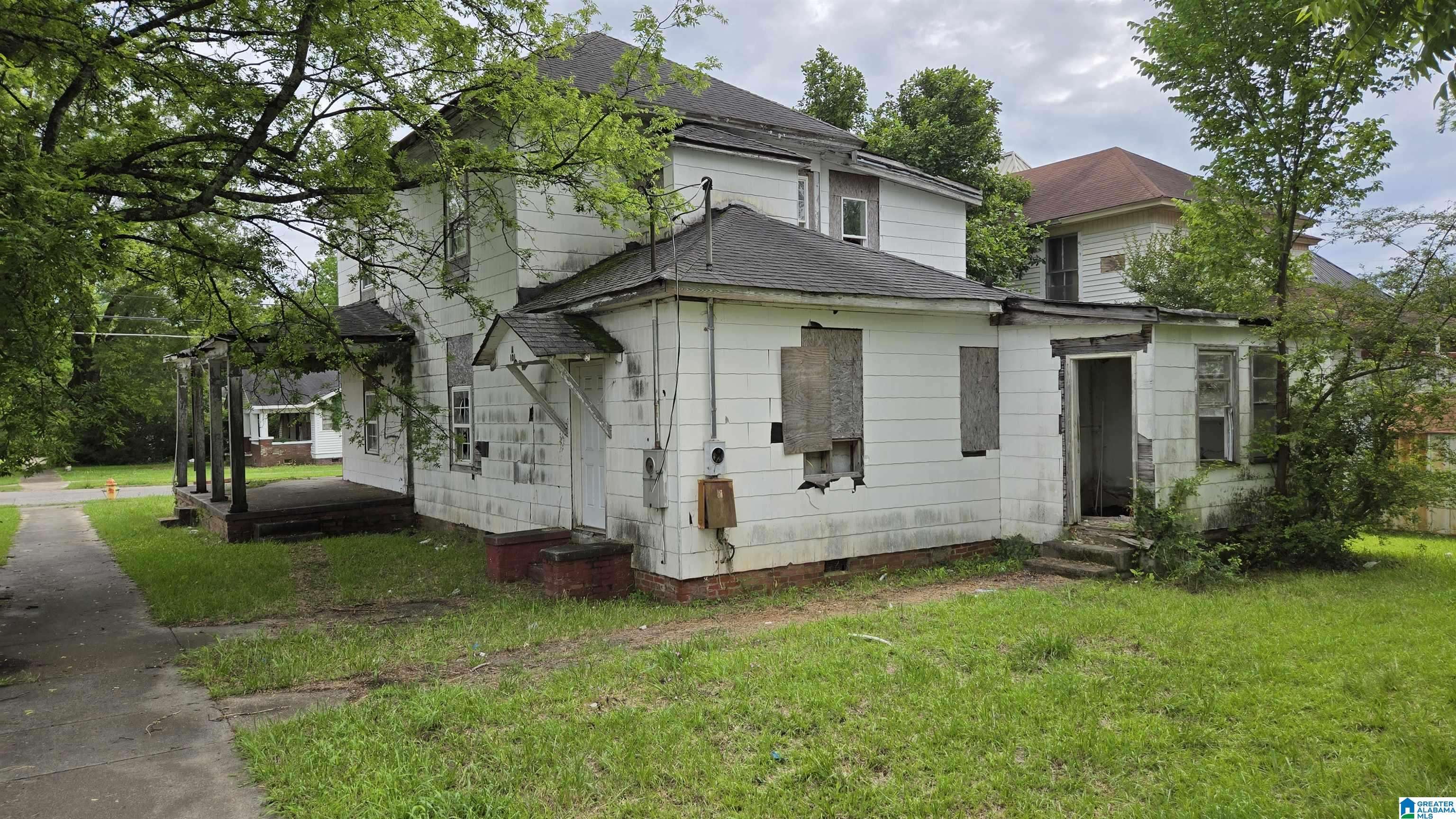 Anniston, AL 36201,101 W 17TH STREET
