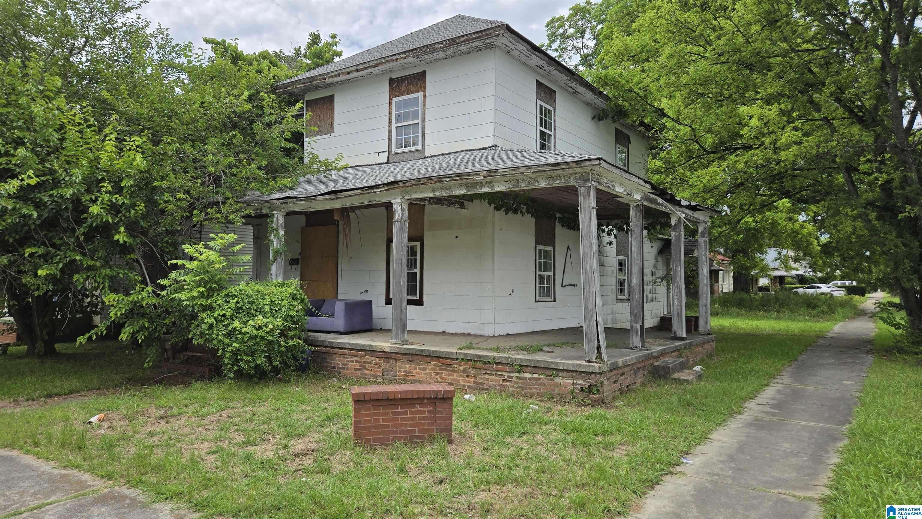 Anniston, AL 36201,101 W 17TH STREET