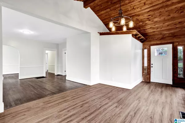 Birmingham, AL 35208,809 15TH STREET W