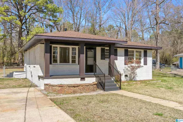 2223 CIRCLE DRIVE, Hueytown, AL 35023
