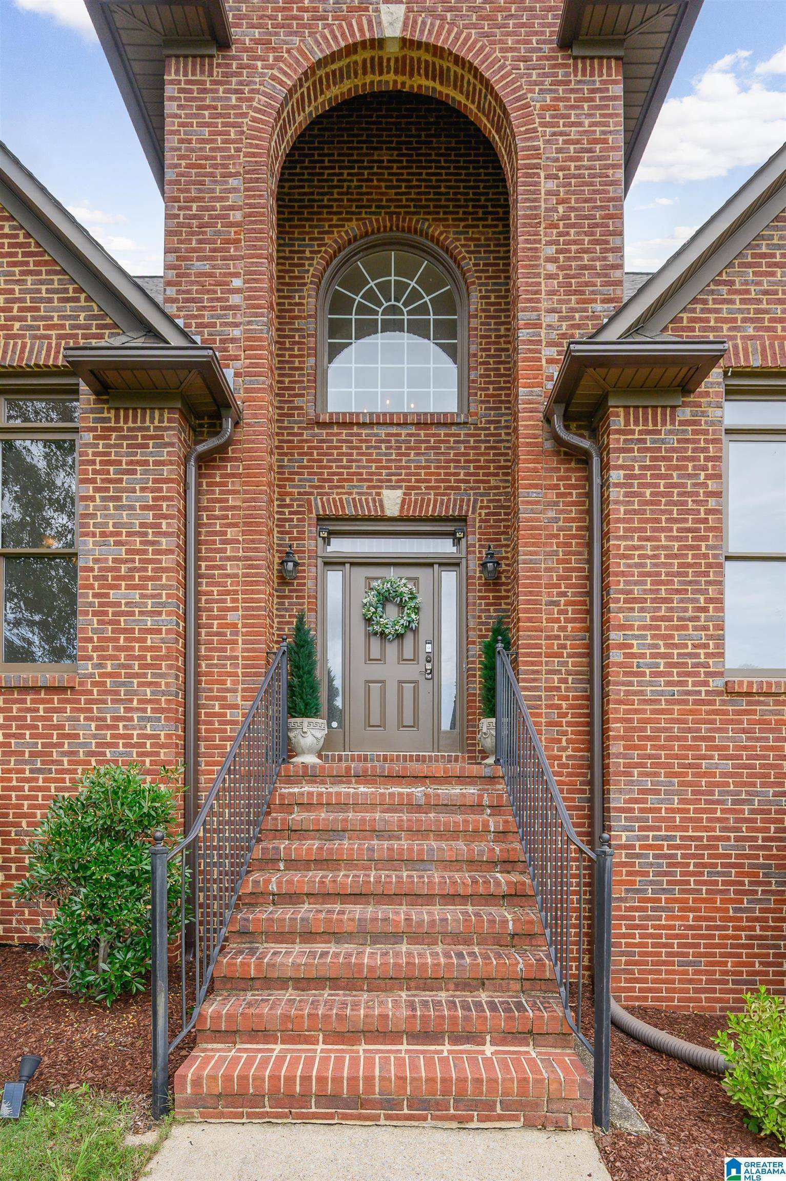 Helena, AL 35080,215 CHESTNUT FOREST DRIVE