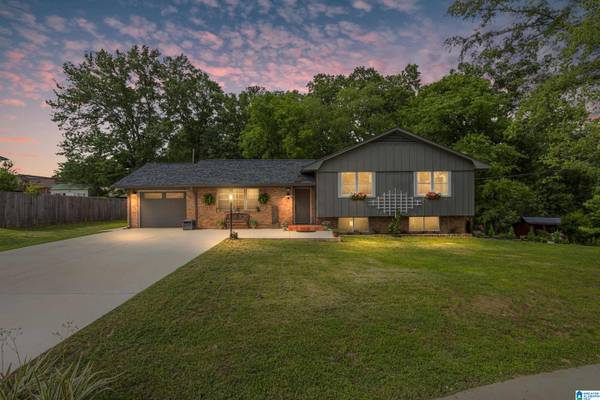308 CRISTA CIRCLE, Gardendale, AL 35071