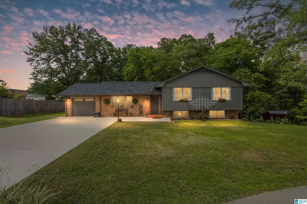 308 CRISTA CIRCLE, Gardendale, AL 35071