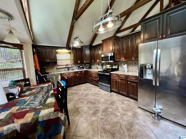 Pleasant Grove, AL 35127,1002 4TH TERRACE