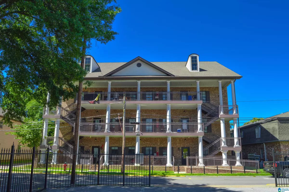 Tuscaloosa, AL 35401,1506 8TH STREET