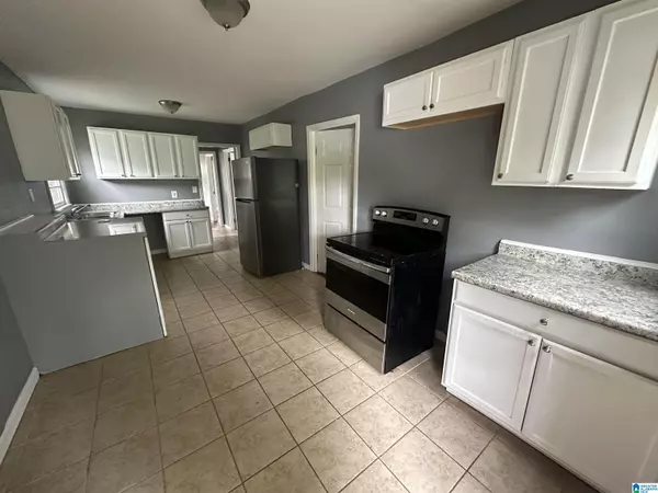 118 3RD AVENUE SW, Birmingham, AL 35211