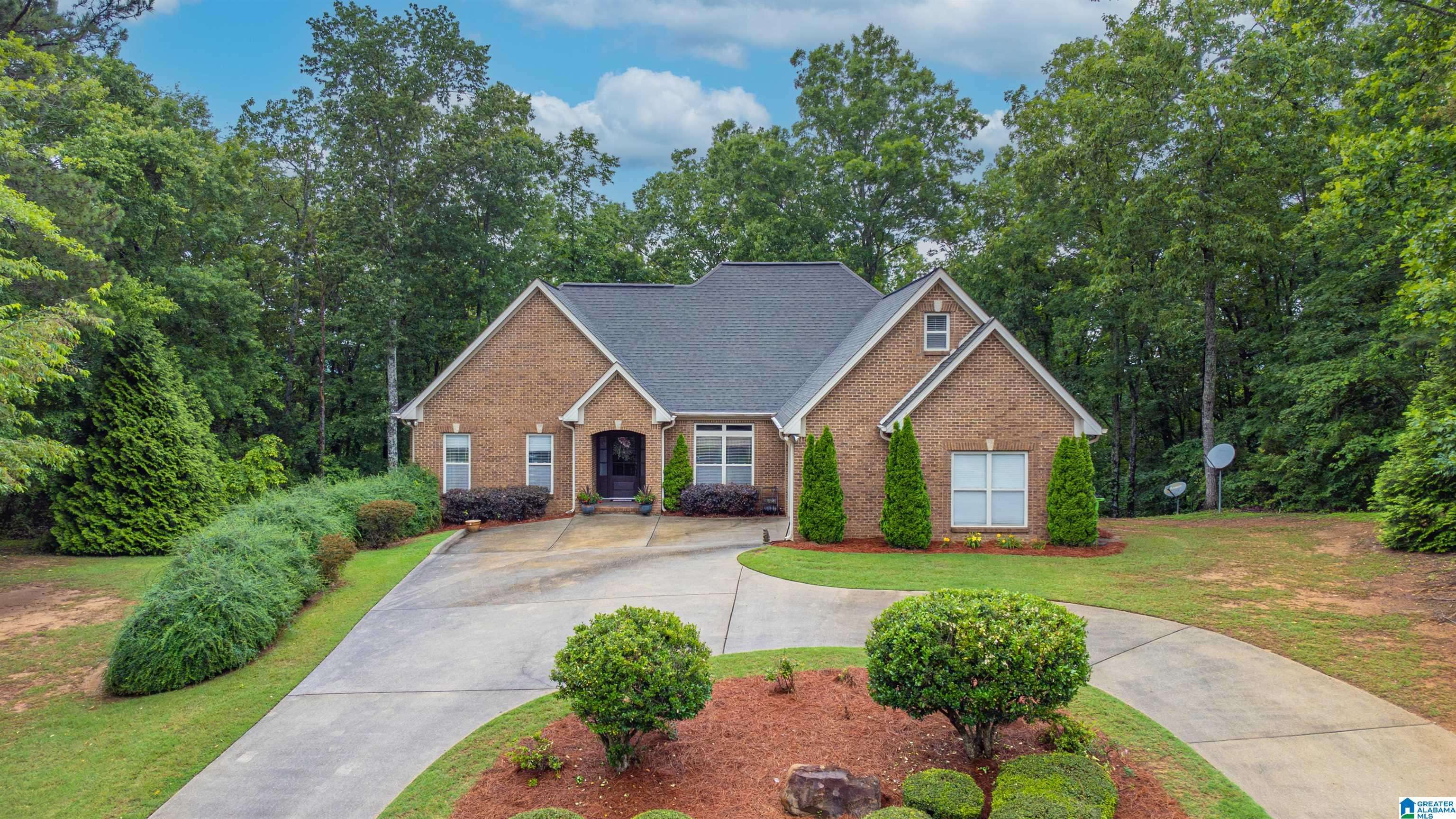 121 MIDDLE RIDGE TRAIL, Springville, AL 35146