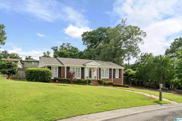 Vestavia Hills, AL 35243,3125 DOLLY RIDGE DRIVE