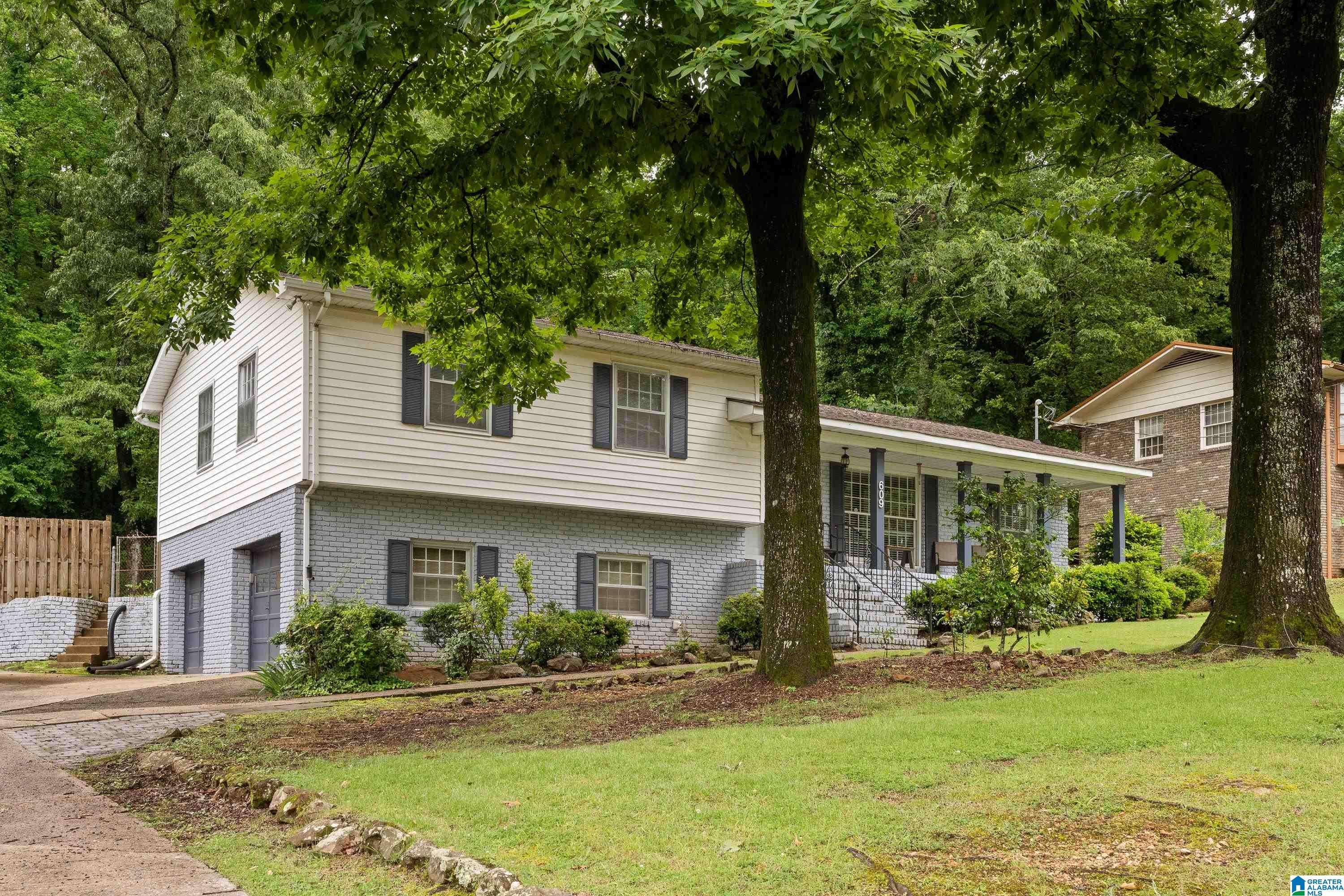 Birmingham, AL 35206,609 YELLOWSTONE DRIVE