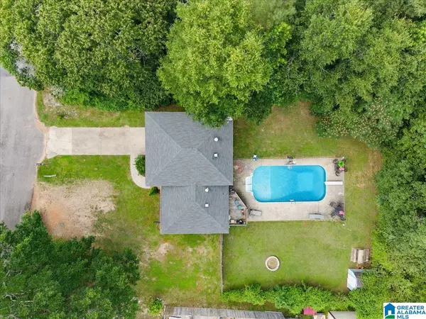 Oneonta, AL 35121,703 S 2ND STREET S