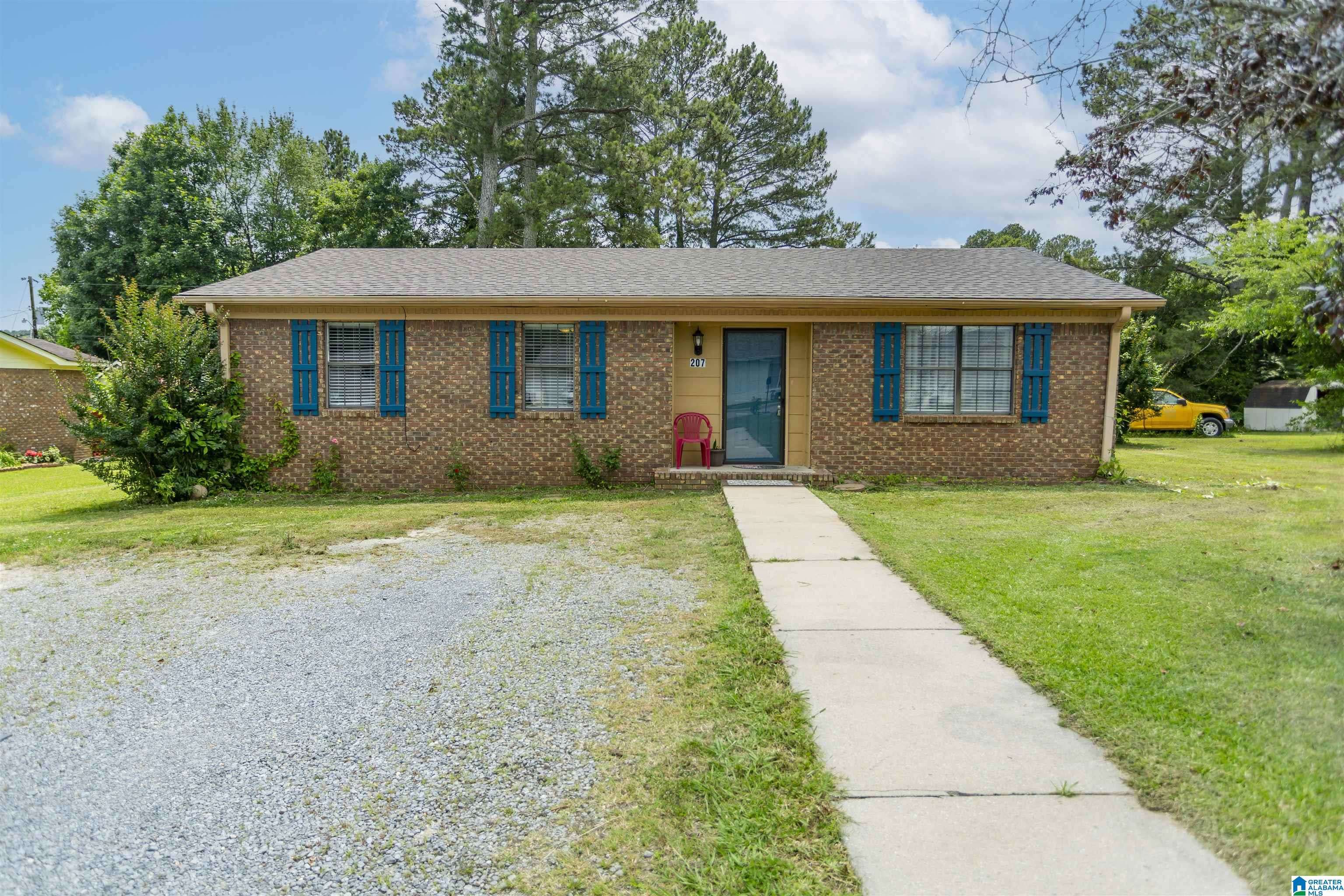 207 ELLEN STREET, Oneonta, AL 35121