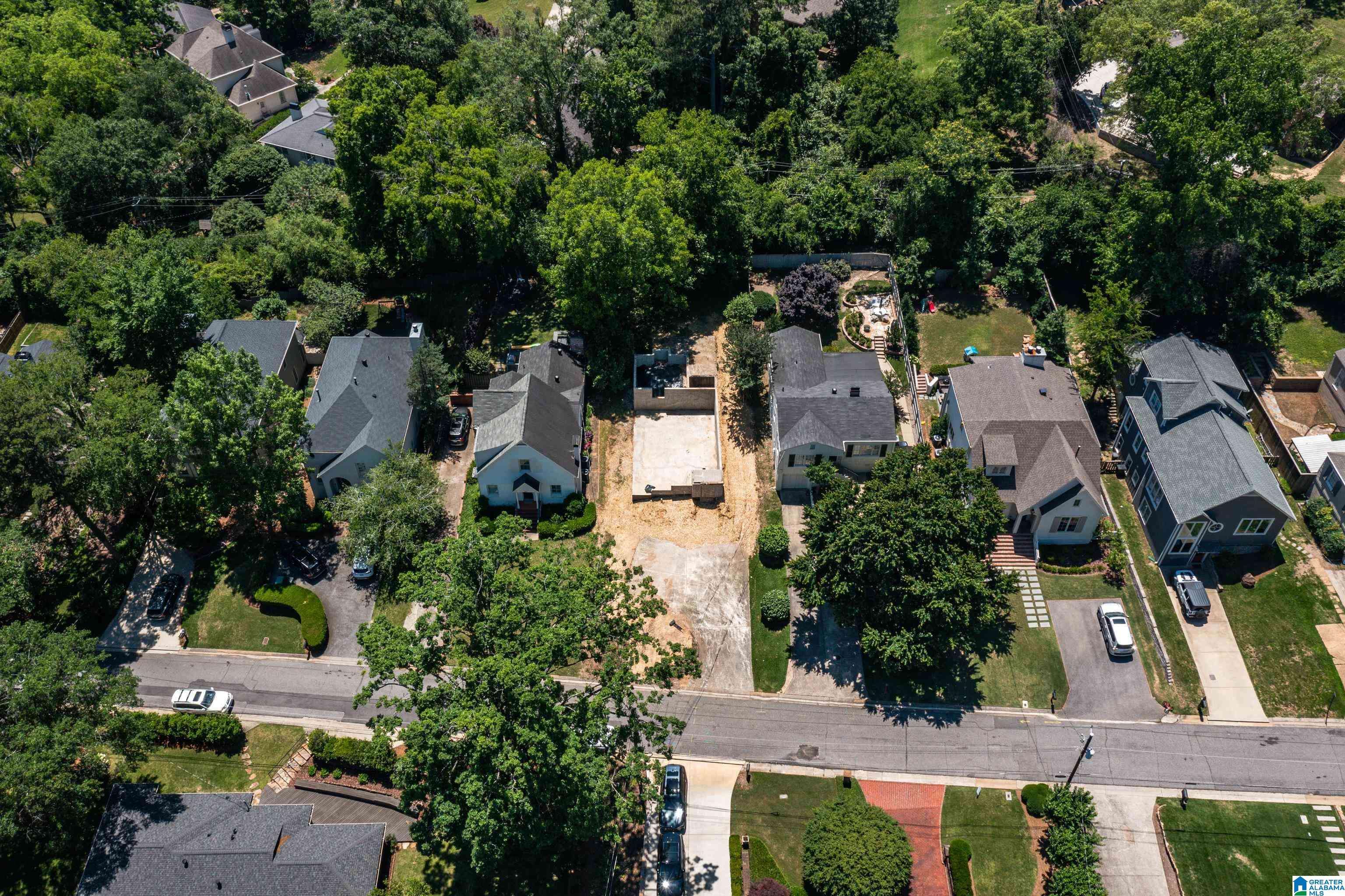 Mountain Brook, AL 35213,136 FAIRMONT DRIVE