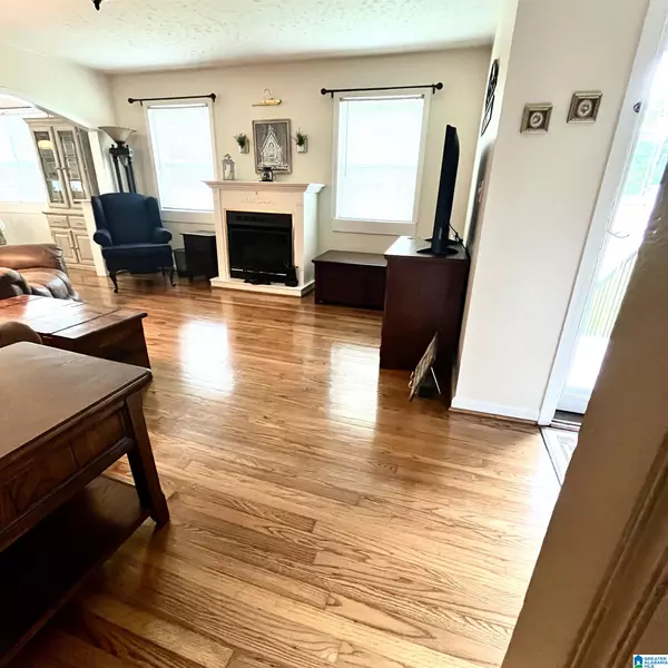 Fultondale, AL 35068,3414 WALKER CHAPEL ROAD