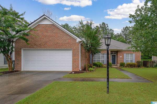 127 CRESTMONT LANE, Pelham, AL 35124