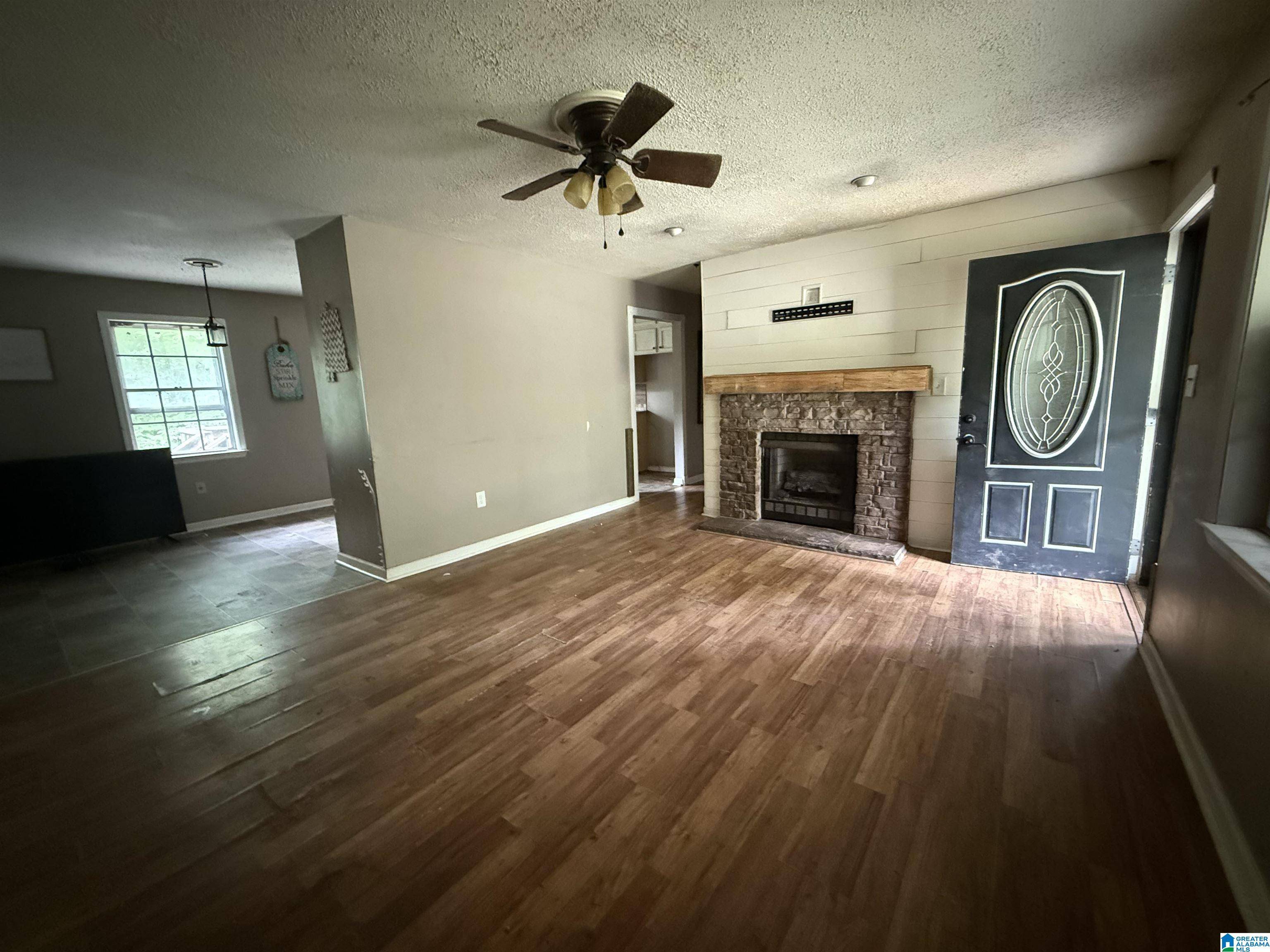 Gardendale, AL 35071,4756 HAND LANE