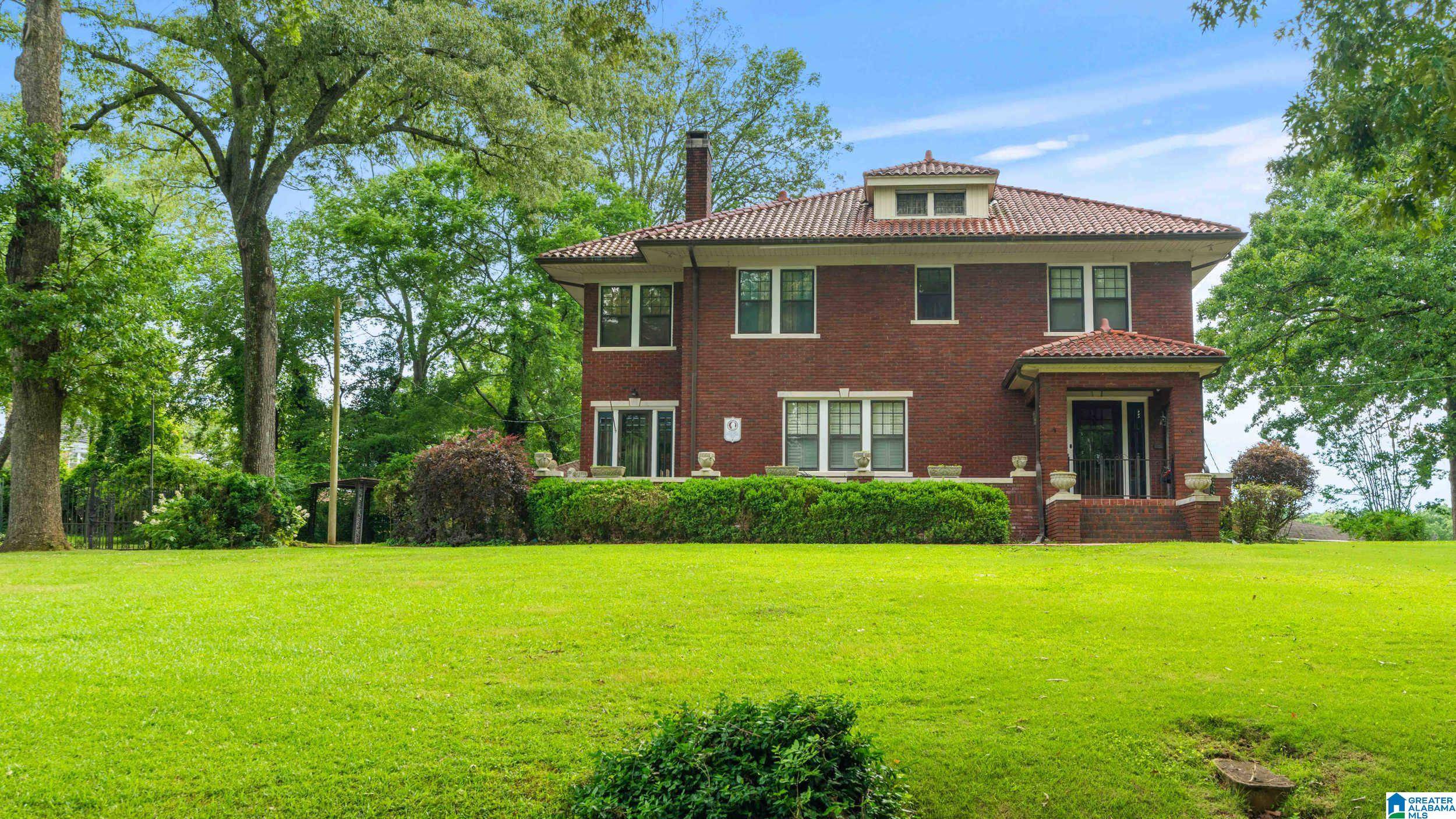 4056 LAKEWOOD DRIVE, Bessemer, AL 35020