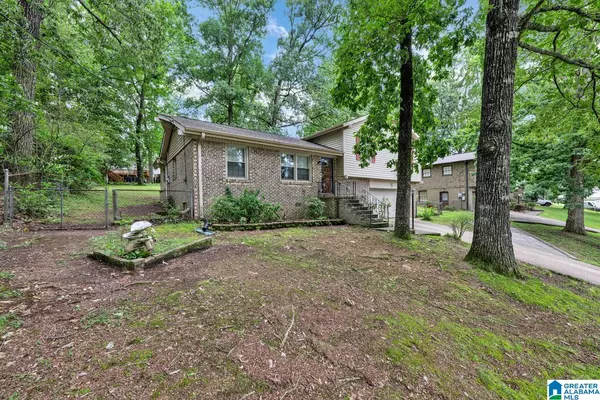 Center Point, AL 35215,635 16TH TERRACE NW