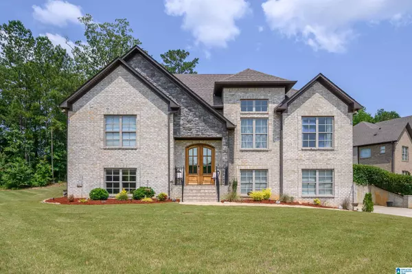 801 GREY OAKS COVE, Pelham, AL 35124