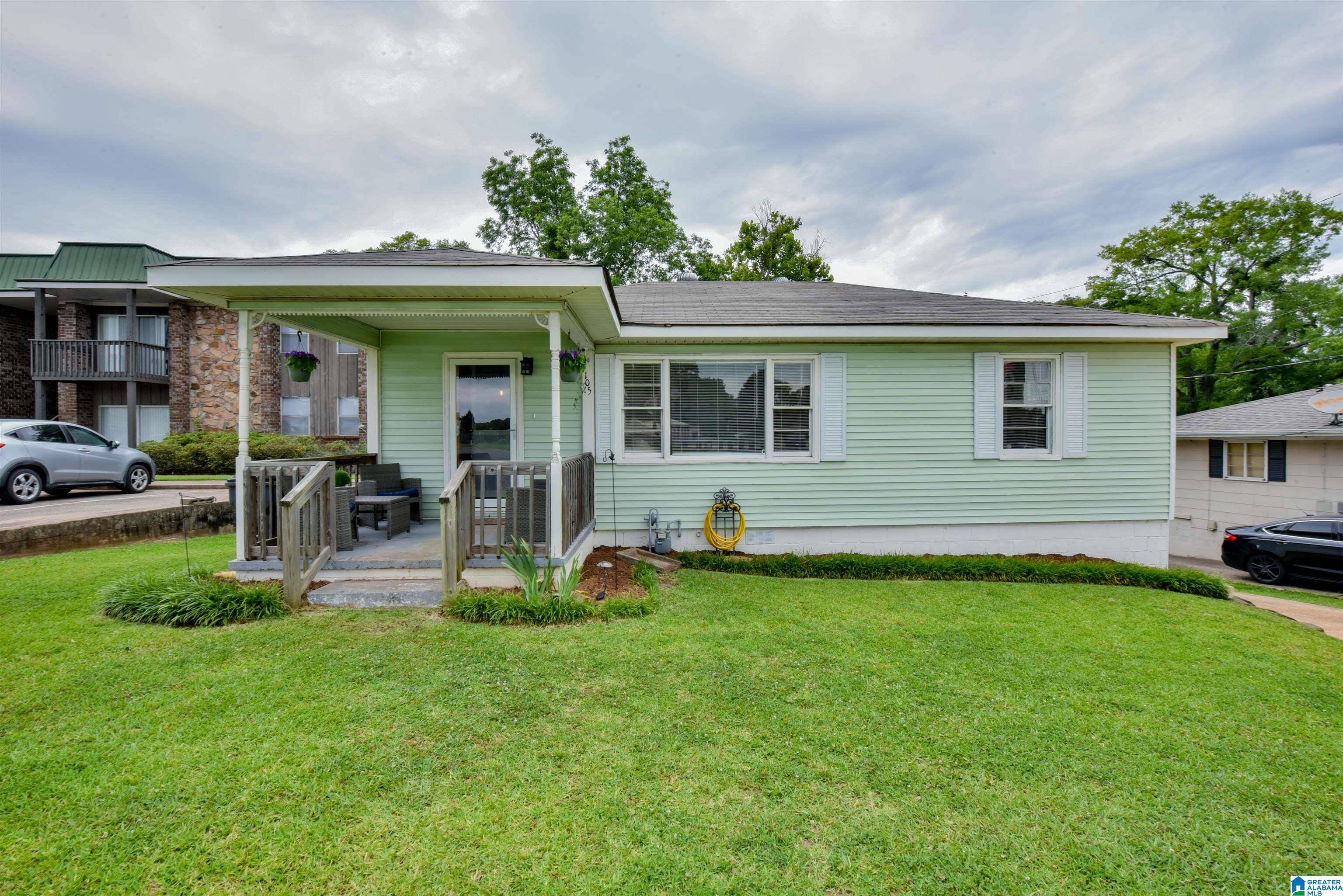 105 FOREST ROAD, Hueytown, AL 35023
