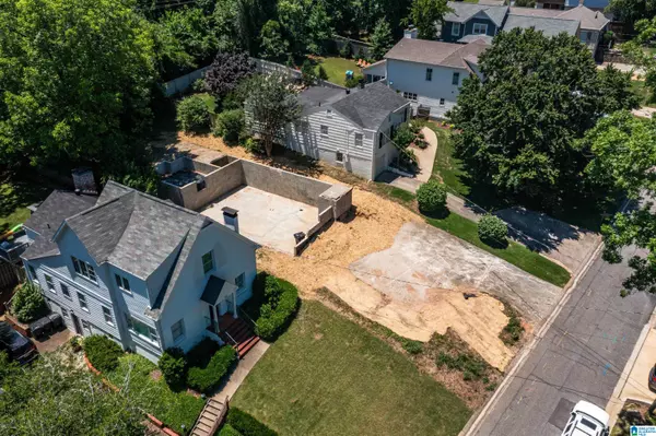 Mountain Brook, AL 35213,136 FAIRMONT DRIVE #20