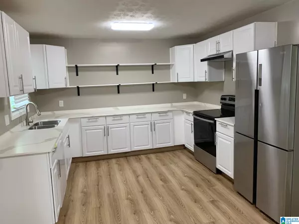 Irondale, AL 35210,5245 SCENIC VIEW DRIVE