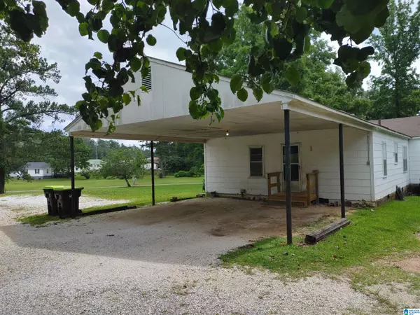 Sylacauga, AL 35150,46 HUBBARD ROAD