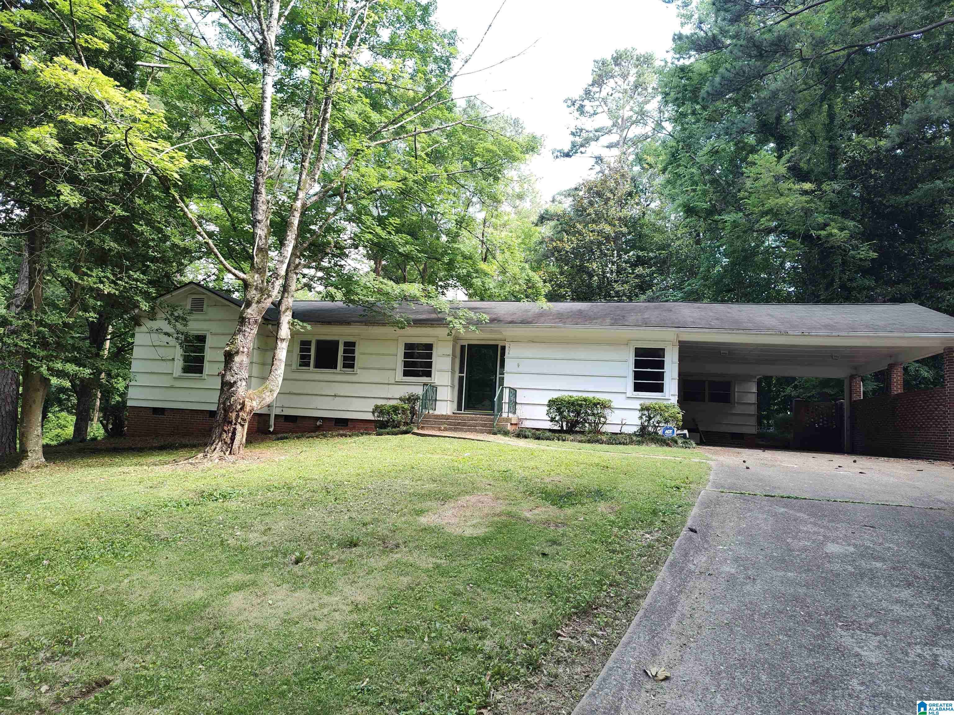 204 PRIMROSE PATH, Sylacauga, AL 35150