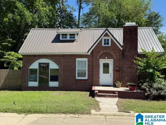 1005 4TH AVENUE N, Clanton, AL 35045