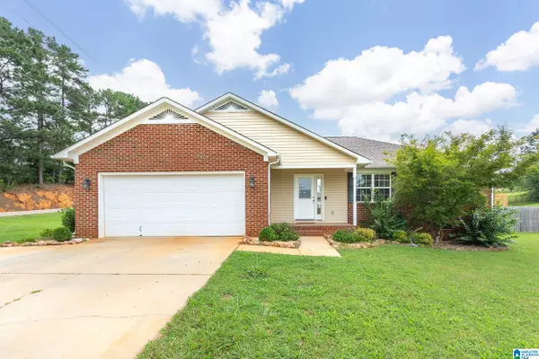 11 ANGEL CIRCLE, Weaver, AL 36277
