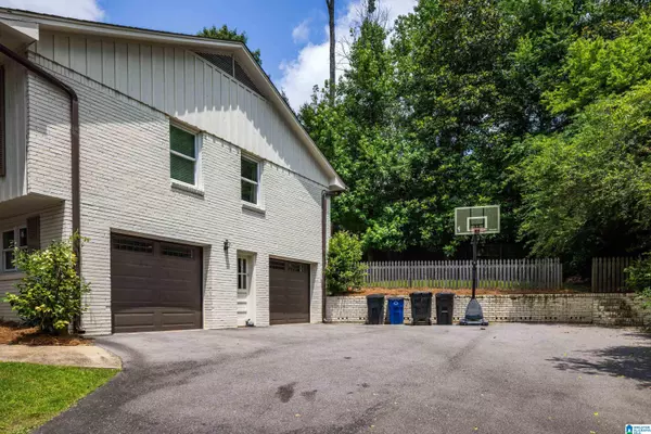 Mountain Brook, AL 35223,3876 SPRING VALLEY ROAD