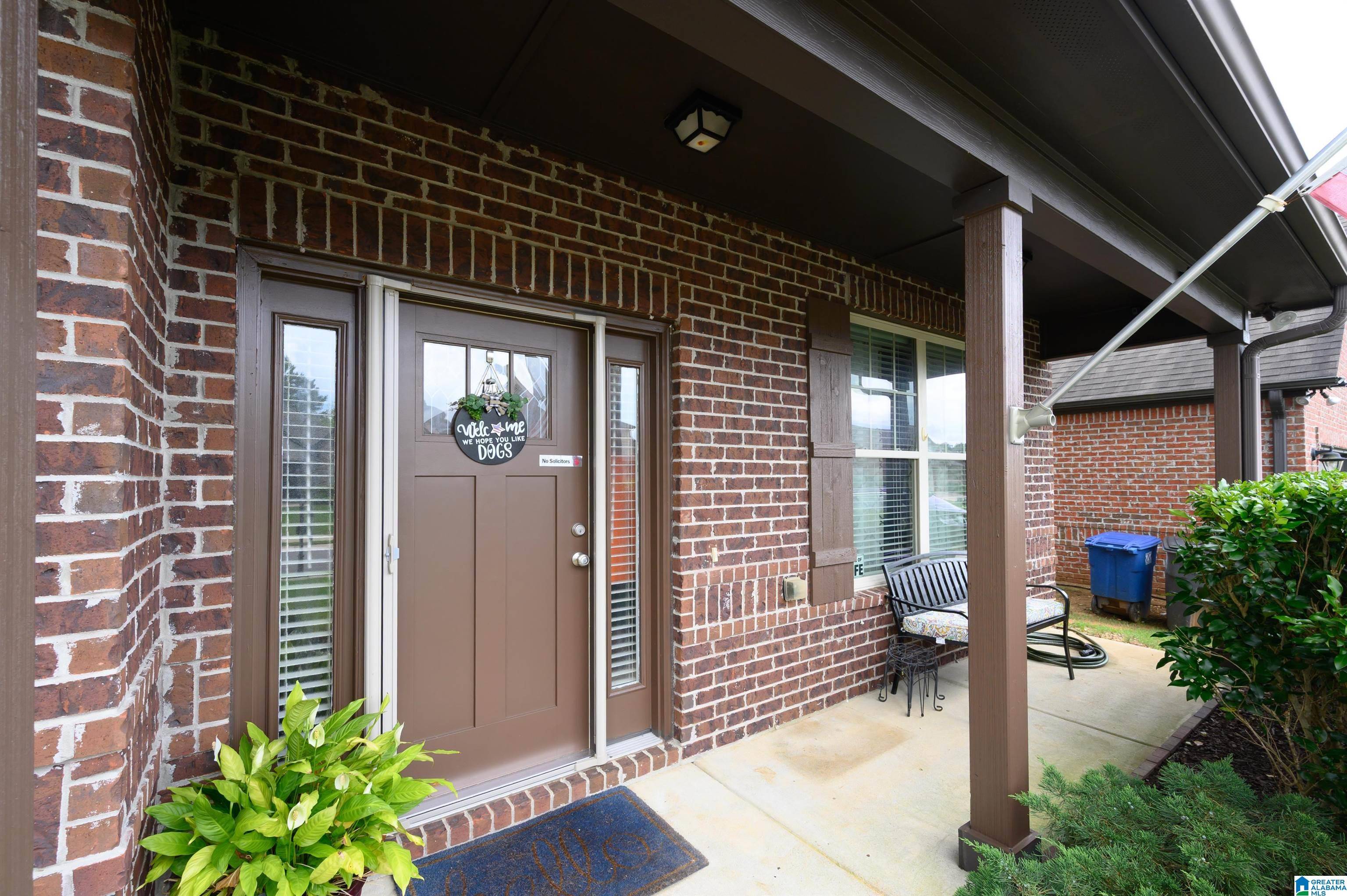 Trussville, AL 35173,331 GLEN CROSS WAY