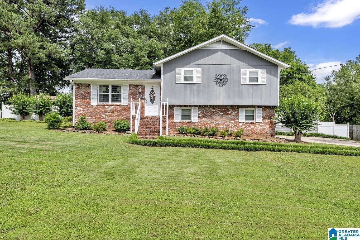 3303 CAROUSEL DRIVE, Fultondale, AL 35068