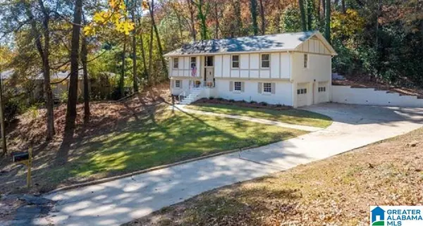 3583 VALLEY CIRCLE, Vestavia Hills, AL 35243