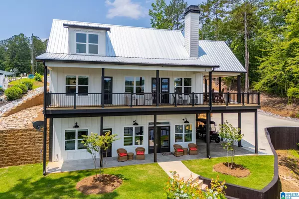 Wedowee, AL 36278,423 PINEYWOODS DRIVE