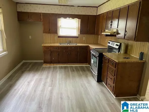 Bessemer, AL 35023,223 WOODWARD DRIVE