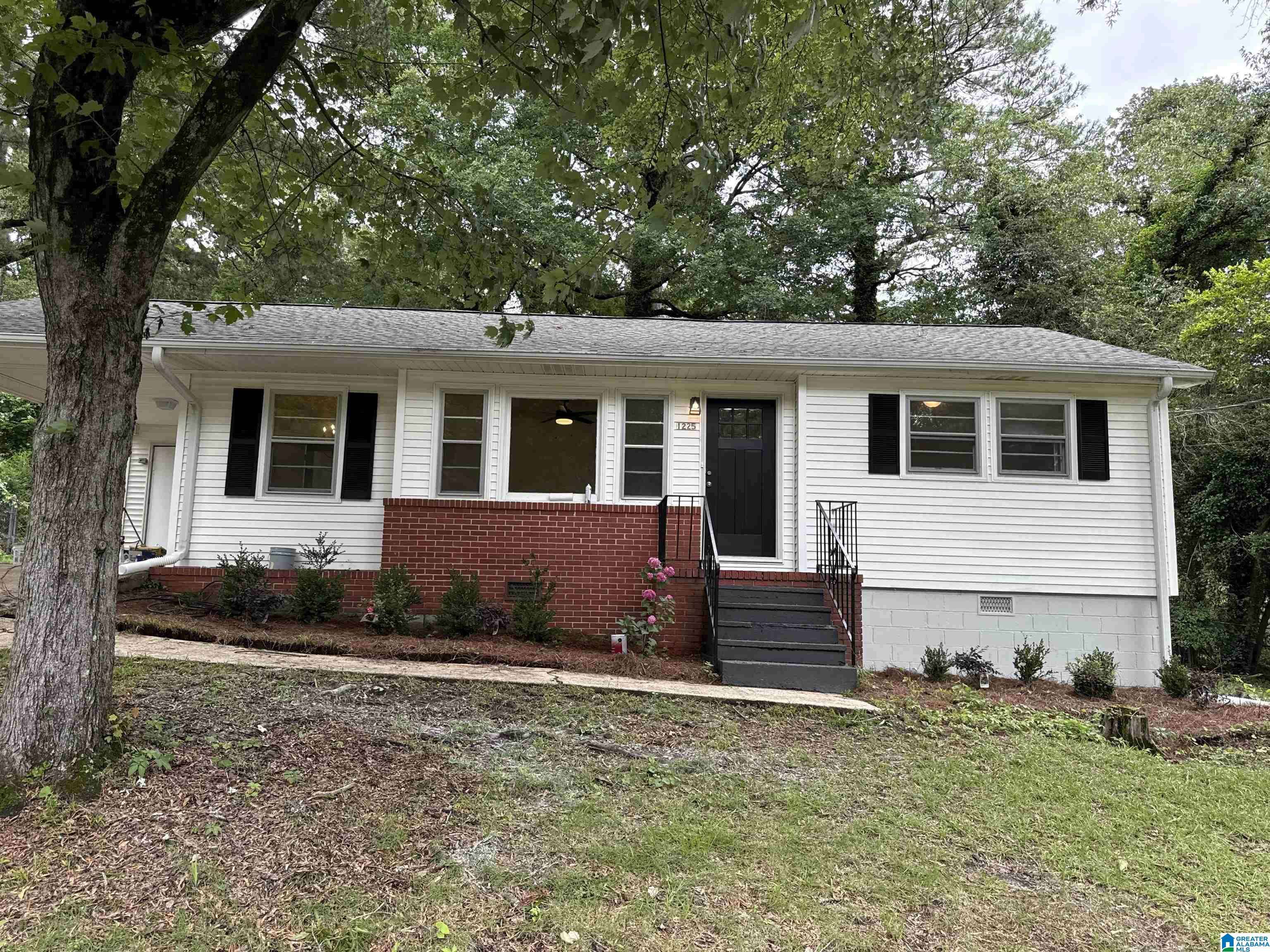 1225 LYNN ACRES DRIVE, Birmingham, AL 35215