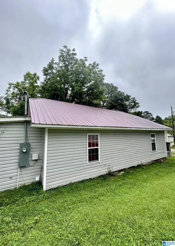 Anniston, AL 36201,3912 CROSS STREET N