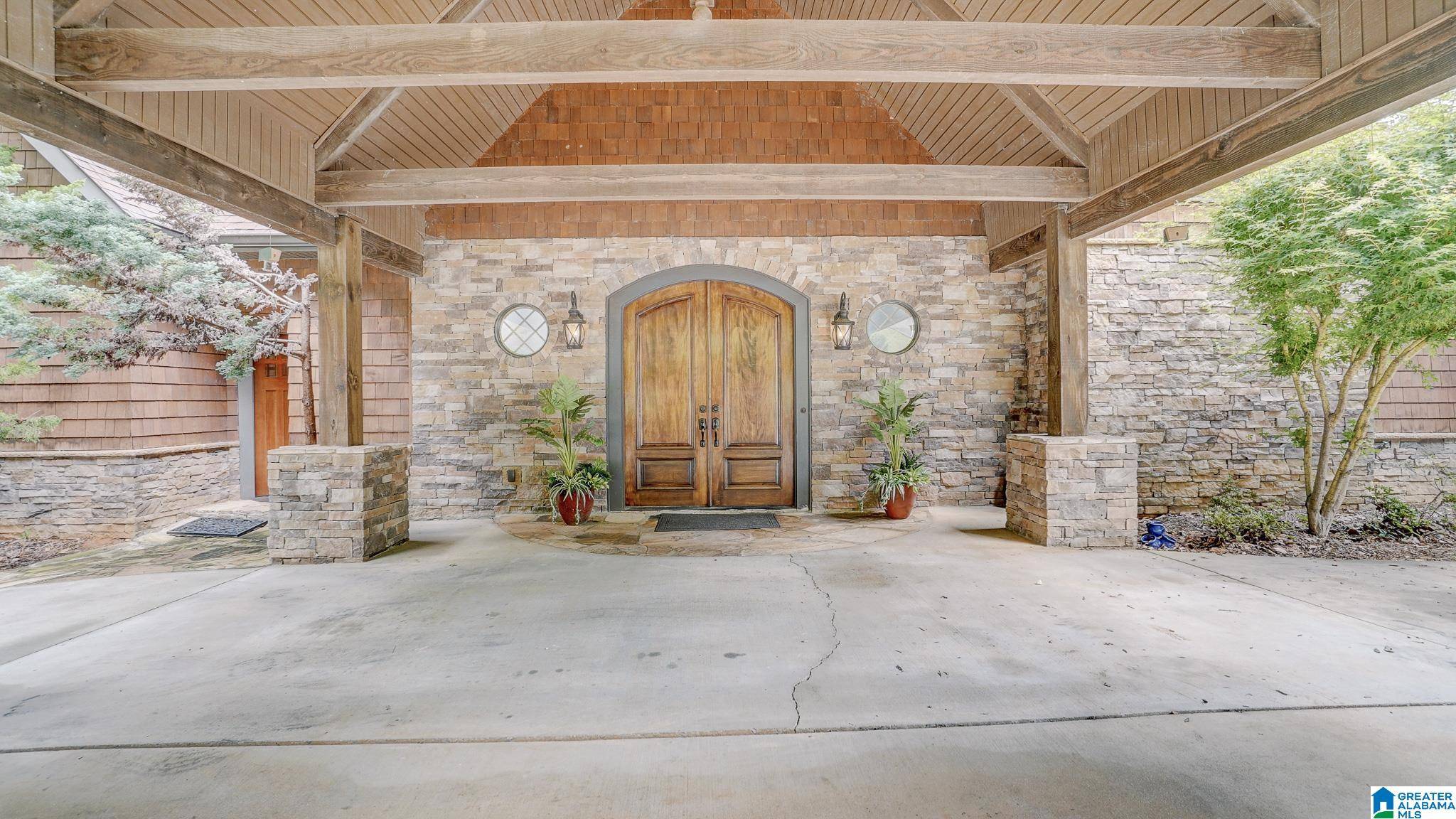 Ohatchee, AL 36271,268 BOULDER POINT LANE