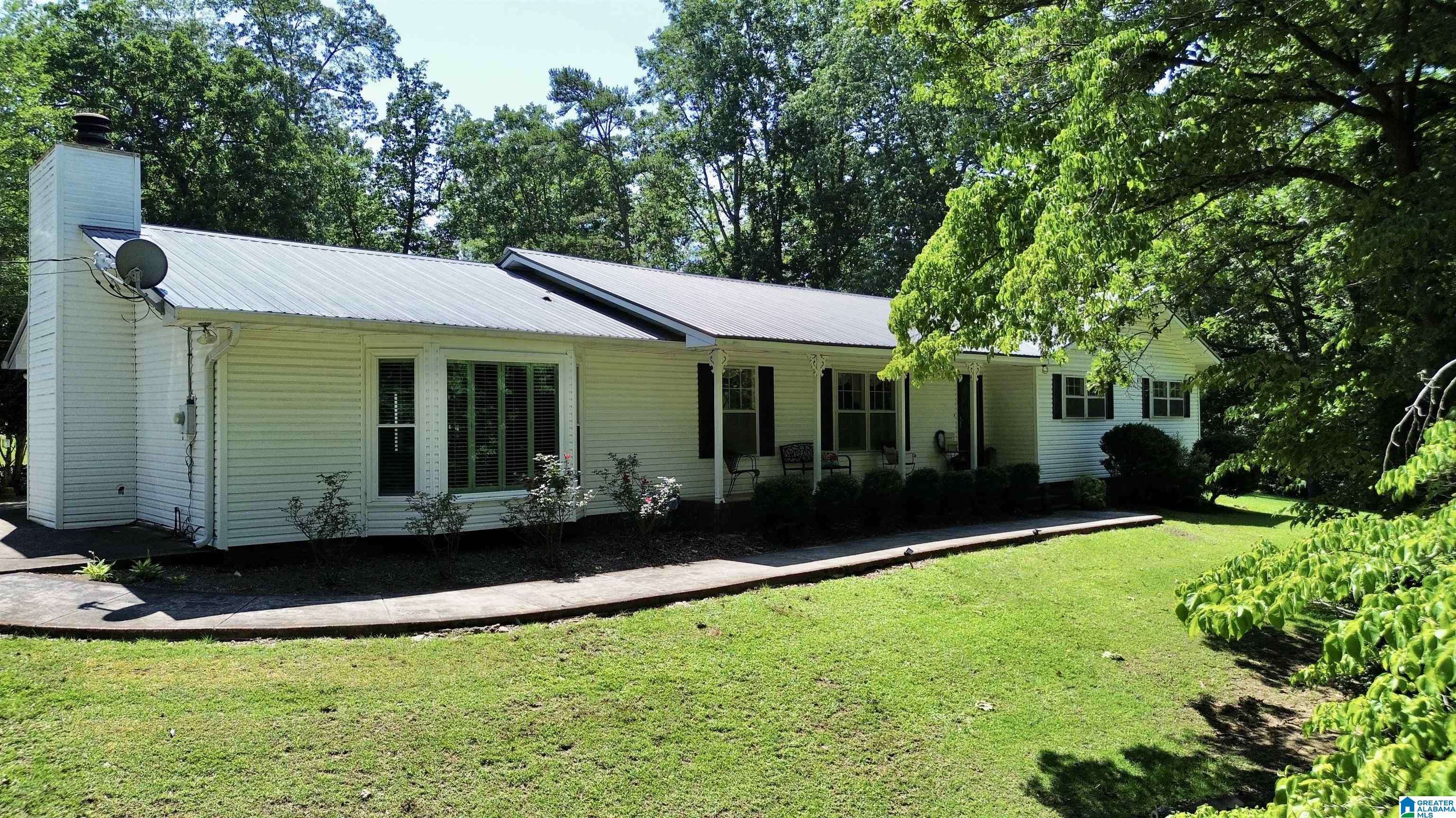 1371 SMOKERISE TRAIL, Warrior, AL 35180