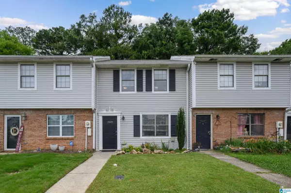 1529 APPLEGATE LANE, Alabaster, AL 35007
