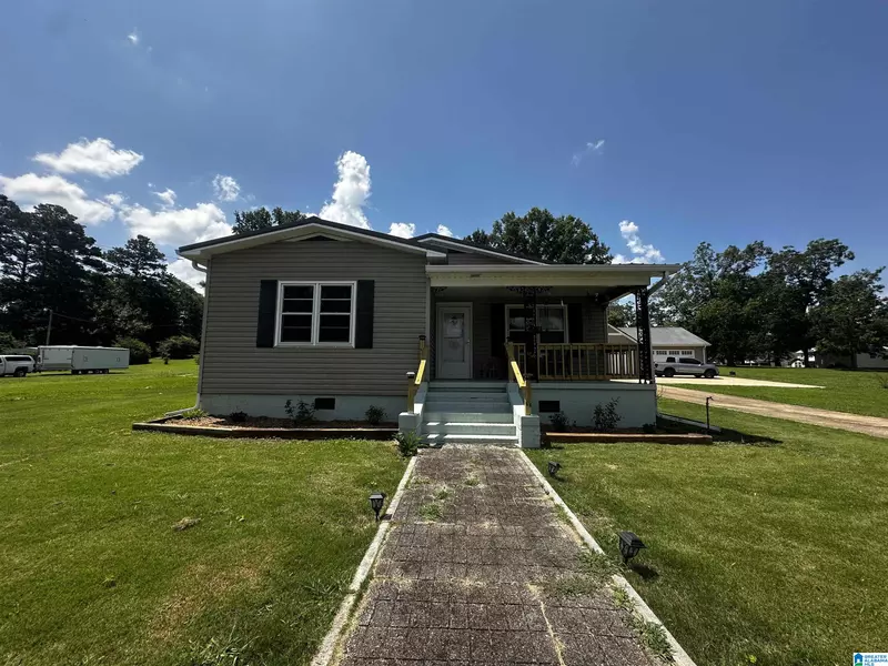 705 W 4TH STREET, Sylacauga, AL 35150